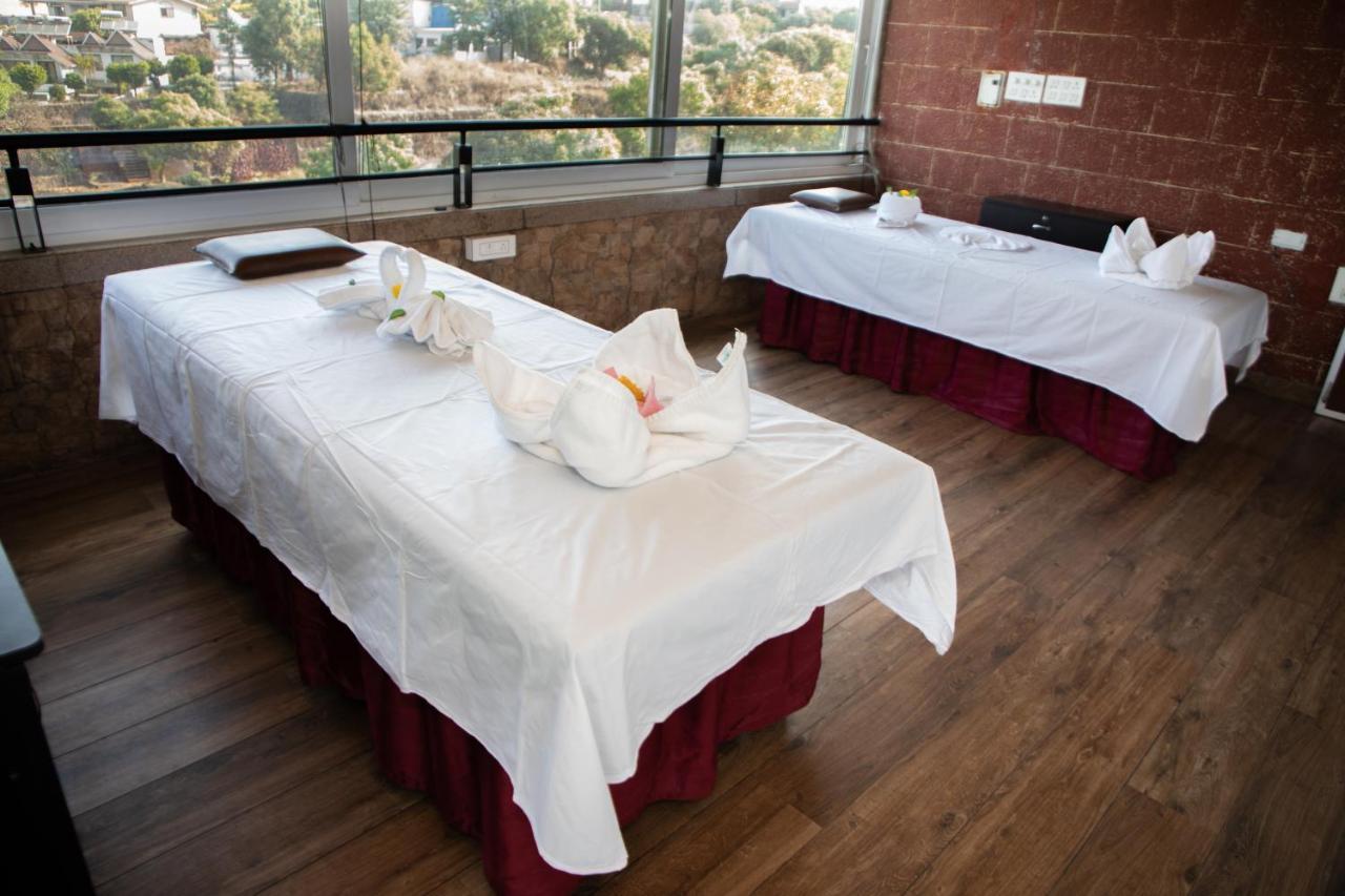 Bella Vista Mahabaleshwar Hotel Buitenkant foto