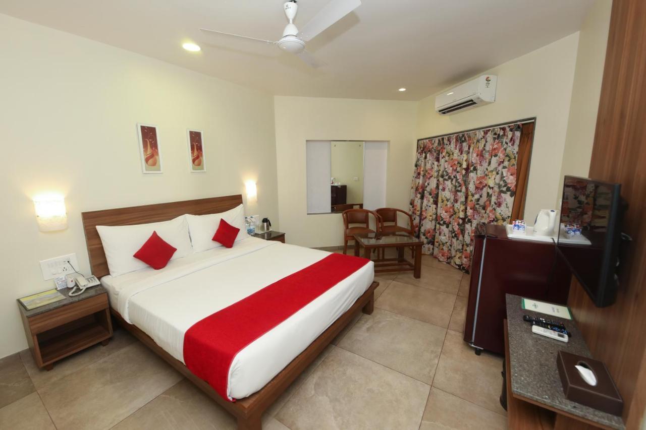 Bella Vista Mahabaleshwar Hotel Buitenkant foto