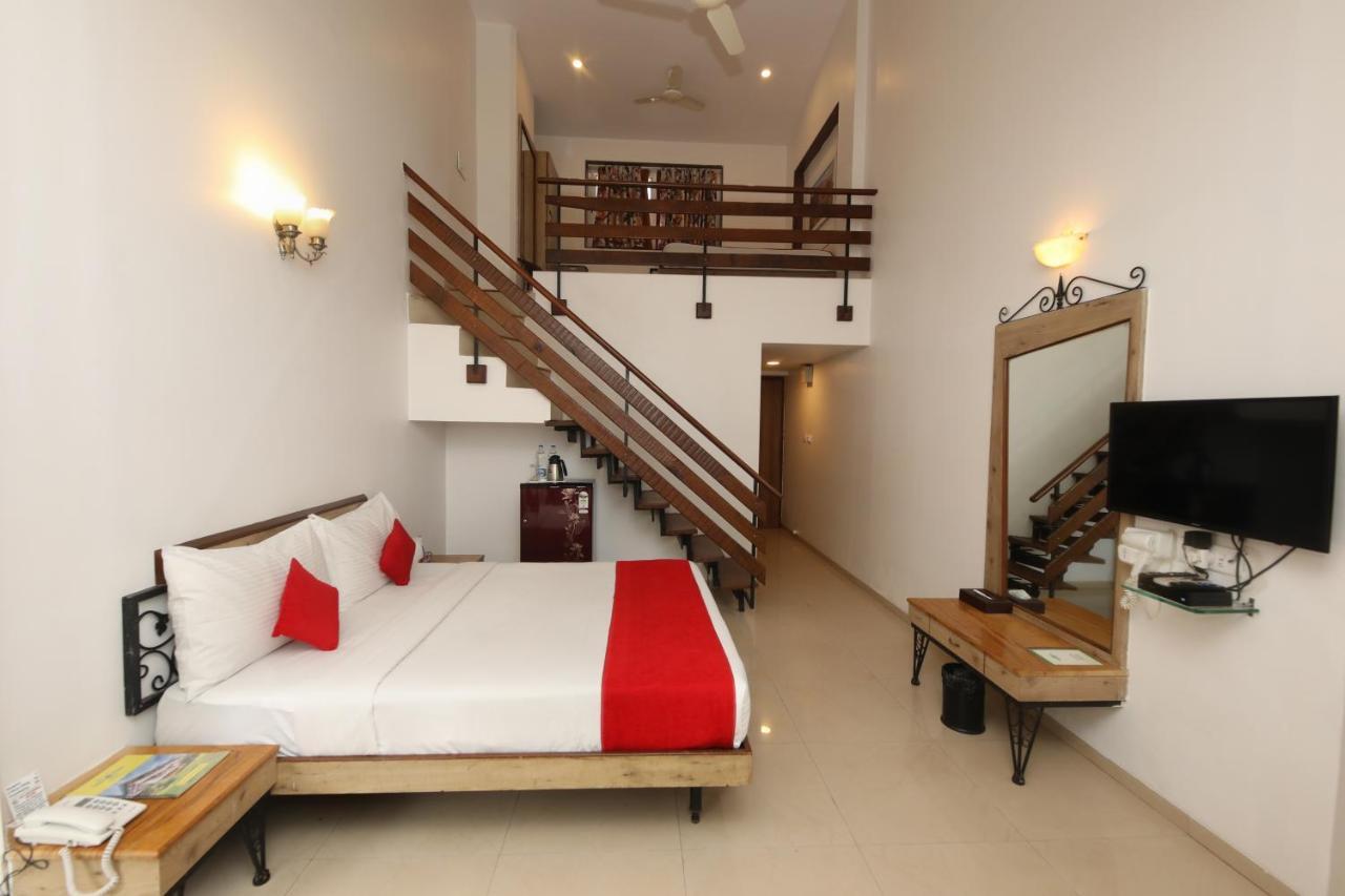 Bella Vista Mahabaleshwar Hotel Buitenkant foto